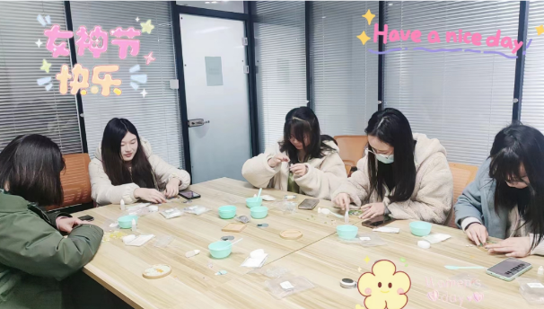 &#72;&#74;&#67;&#40644;&#37329;&#22478;